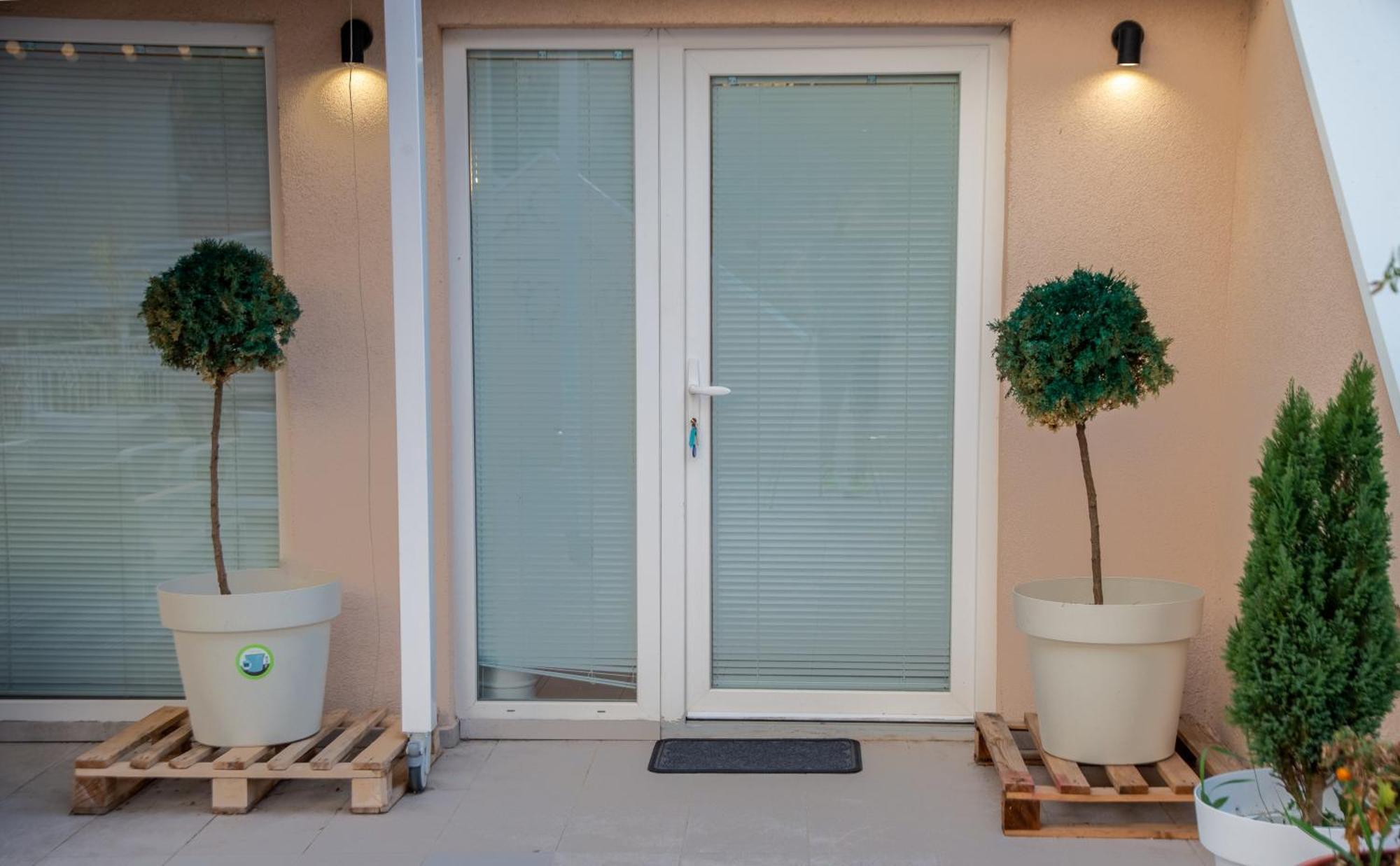 Apartman Centar سرمسكي كارلوفيتش المظهر الخارجي الصورة